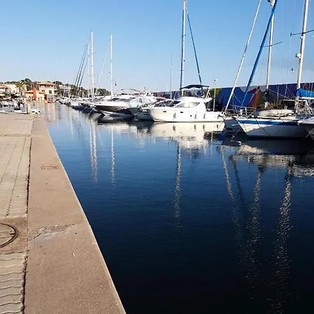 3 Pieces 8 Pers Proche Plage 76270 * Port Santa-Lucia